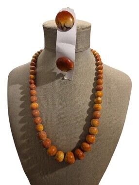 Vintage Sponge Coral Apple Necklace And Earrings